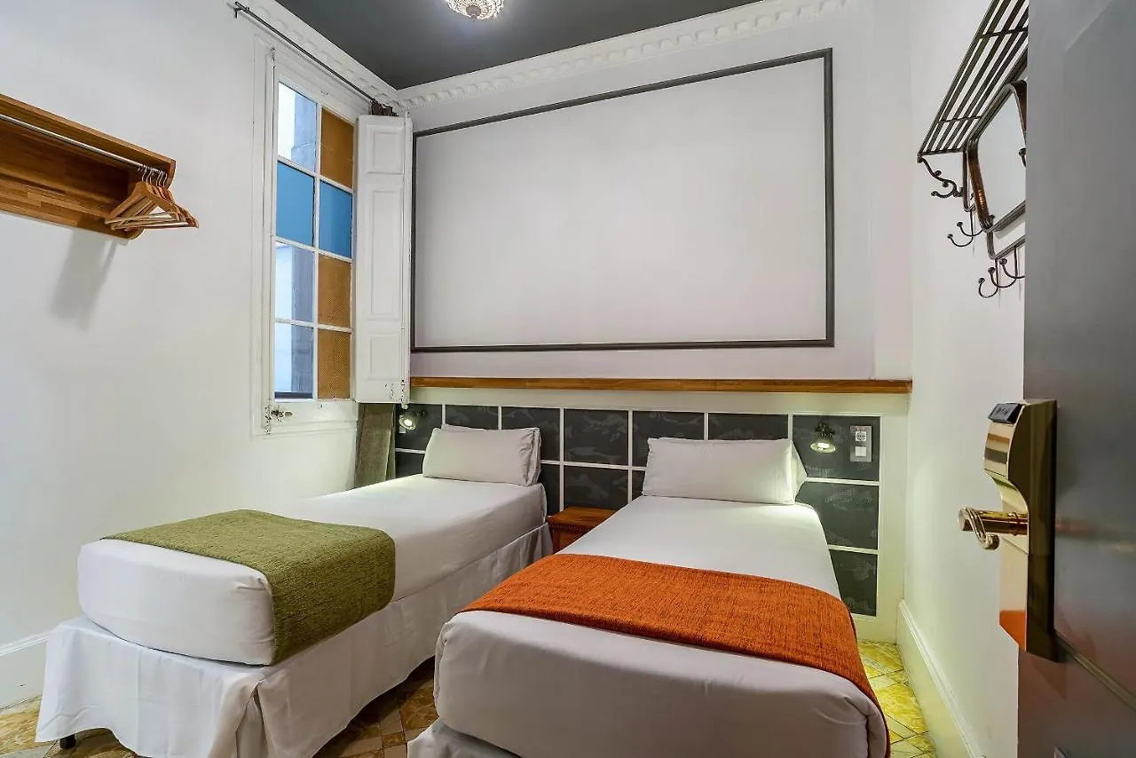 Casa Gracia Hostel Barcelona