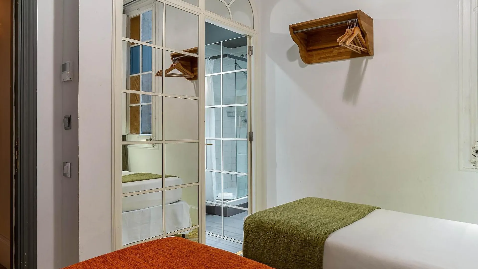 Casa Gracia Hostel Barcelona