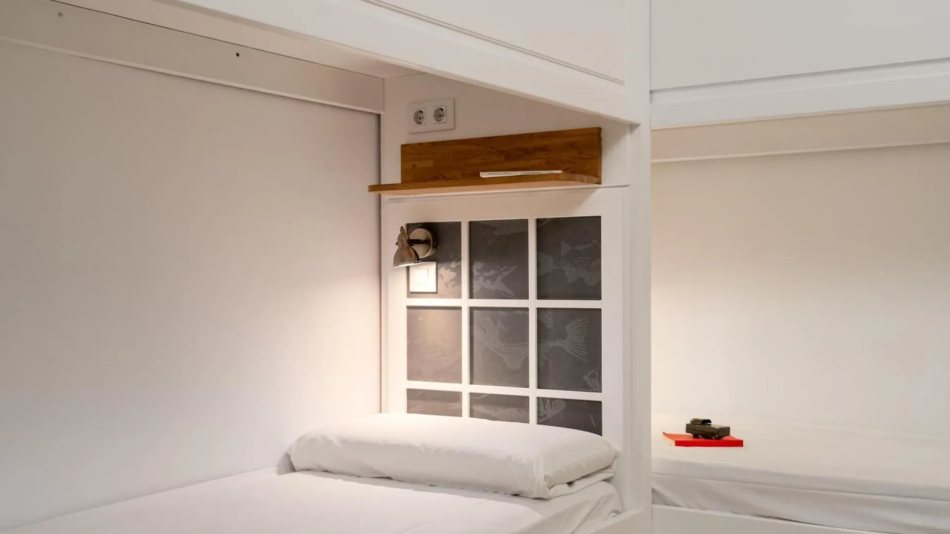 Casa Gracia Hostel Barcelona Spain