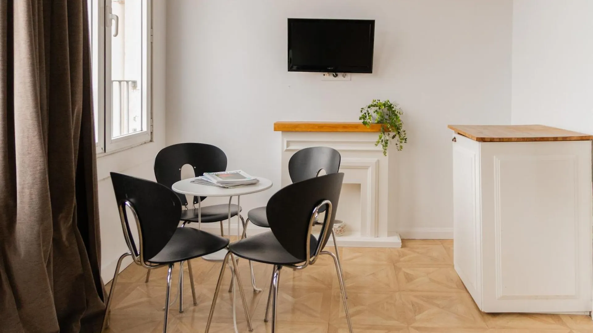 Casa Gracia Hostel Barcelona