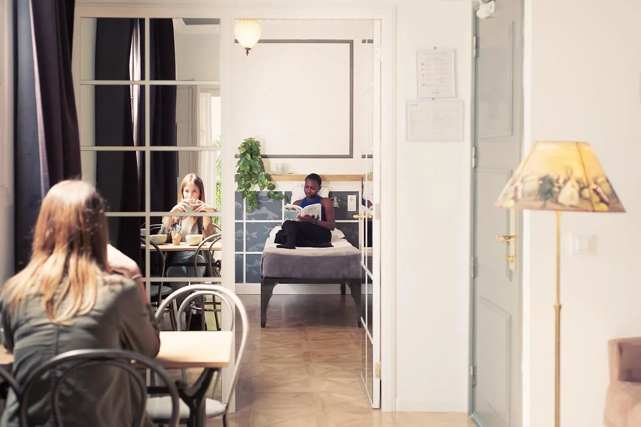 Casa Gracia Hostel Barcelona
